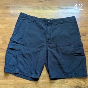 Tommy Bahama | Men's 10" Cargo Relax Shorts | Navy | 42